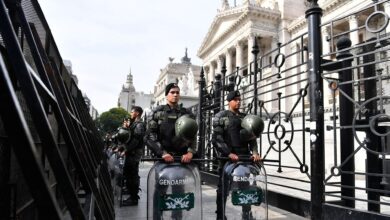 Photo of Piqueteros llegan al Congreso para protestar contra la Ley Ómnibus: aplicarán el protocolo para evitar cortes