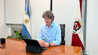 Photo of Lousteau le respondió a Martín Menem por la conformación de la Bicameral para tratar el DNU: “Está faltando a sus deberes”