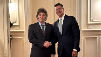 Photo of Javier Milei se reunió con Santiago Peña para afianzar la relación bilateral y explorar un acuerdo entre el Mercosur y la UE
