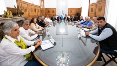 Photo of CGT y gobernadores: el Gobierno mueve el tablero de la interna peronista, pero también suma fuertes recelos