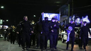 Photo of Levantamiento de policías en Misiones: postales de una crisis que se agrava cada día
