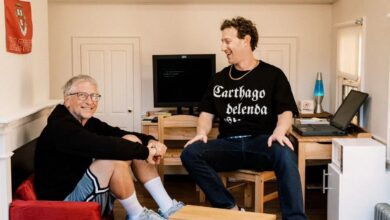 Photo of La foto de Bill Gates y Mark Zuckerberg que sorprendió al mundo en el cumpleaños 40 del creador de Facebook