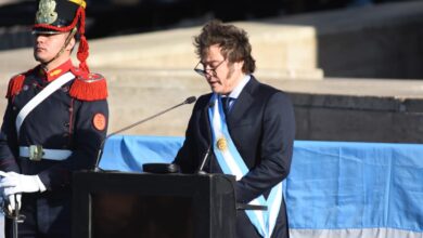 Photo of Milei convocó a expresidentes, gobernadores, jueces de la Corte, empresarios y gremialistas a firmar el Pacto de Mayo el 9 de Julio