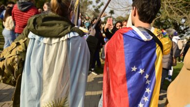 Photo of El Gobierno agilizará los trámites migratorios para los venezolanos que residen en el país y los perseguidos políticos de Nicolás Maduro