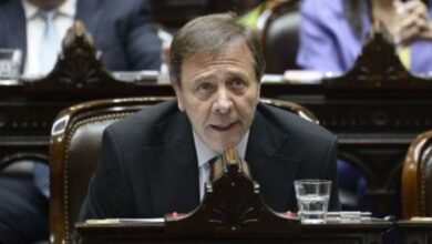 Photo of Tras las derrotas del Gobierno en el Congreso, Oscar Zago reveló que habló con Javier Milei: “Quedamos en encontrarnos”