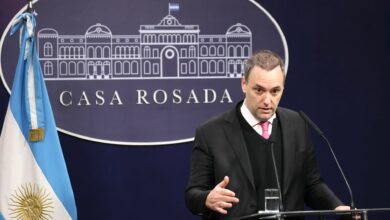 Photo of Mientras el Senado debate las jubilaciones, el Gobierno advirtió que va a vetar “todo lo que vaya en contra del equilibrio fiscal”