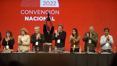 Photo of La Convención radical amenaza con expulsar del partido a los diputados que voten a favor del veto a la reforma jubilatoria