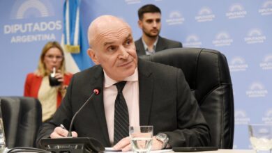 Photo of Espert defendió el Presupuesto: “Es déficit cero para no emitir y terminar con la inflación”