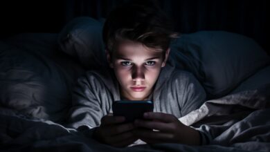 Photo of Abstinencia del celular en adolescentes: por qué les cuesta tanto dejar el dispositivo de lado