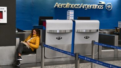 Photo of Los sindicatos aeronáuticos decidirán este jueves nuevas medidas de fuerza en Aerolíneas y llevarán su pelea a la Justicia