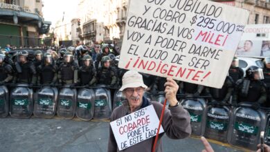 Photo of Protesta en el Congreso: hubo más de 30 heridos y dos detenidos tras los incidentes en la marcha contra el veto a la ley jubilatoria