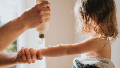 Photo of Cuáles son los síntomas de la dermatitis atópica, una enfermedad de la piel que afecta la salud mental