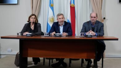 Photo of En medio de una disputa con sindicatos docentes, Rogelio Frigerio anunció que pagará el FONID con dinero de la provincia