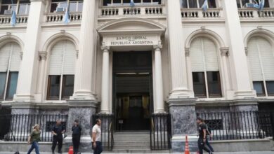 Photo of El Banco Central compró dólares, pero las reservas bajaron por el pago de deuda