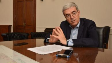 Photo of Agosto cuestionó a Pullaro: «Hay pérdida de puestos de trabajo y cierre de empresas»