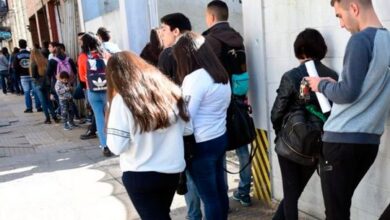 Photo of El desempleo subió en Santa Fe y Rosario