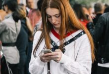 Photo of Estrategias para cuidar el bienestar emocional de los jóvenes en la era digital