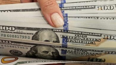 Photo of El dólar cerró dispar: subió el oficial y bajó el blue