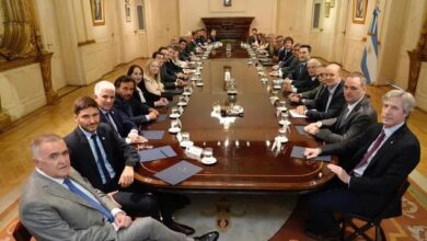 Photo of El Gobierno continúa con el diálogo y recibirá a Llaryora y Orrego