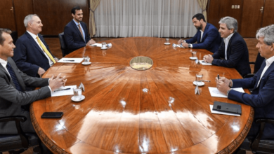 Photo of Caputo se reunió con Bunge y Viterra para impulsar la agroindustria